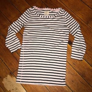 White/black striped shirt